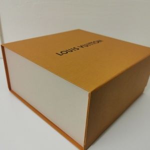Louis Vuitton Authentic Gift Box magnetic clouser